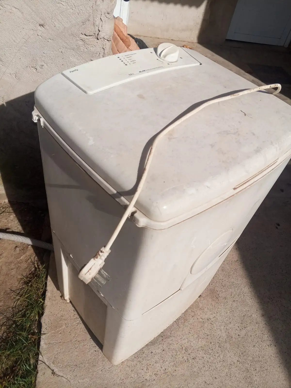 Lavarropas semiautomático