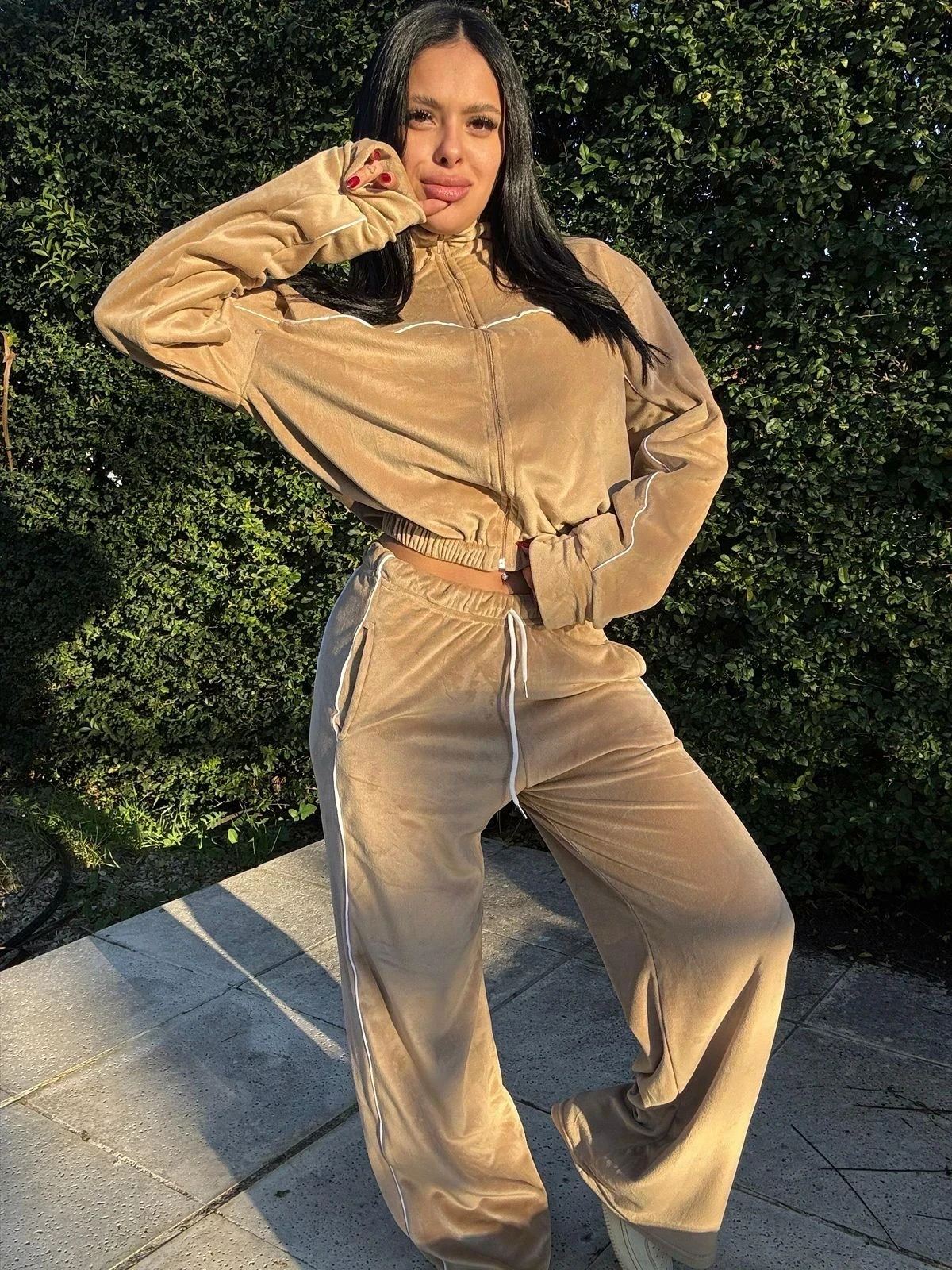 CONJUNTOS PLUSH MUJER 