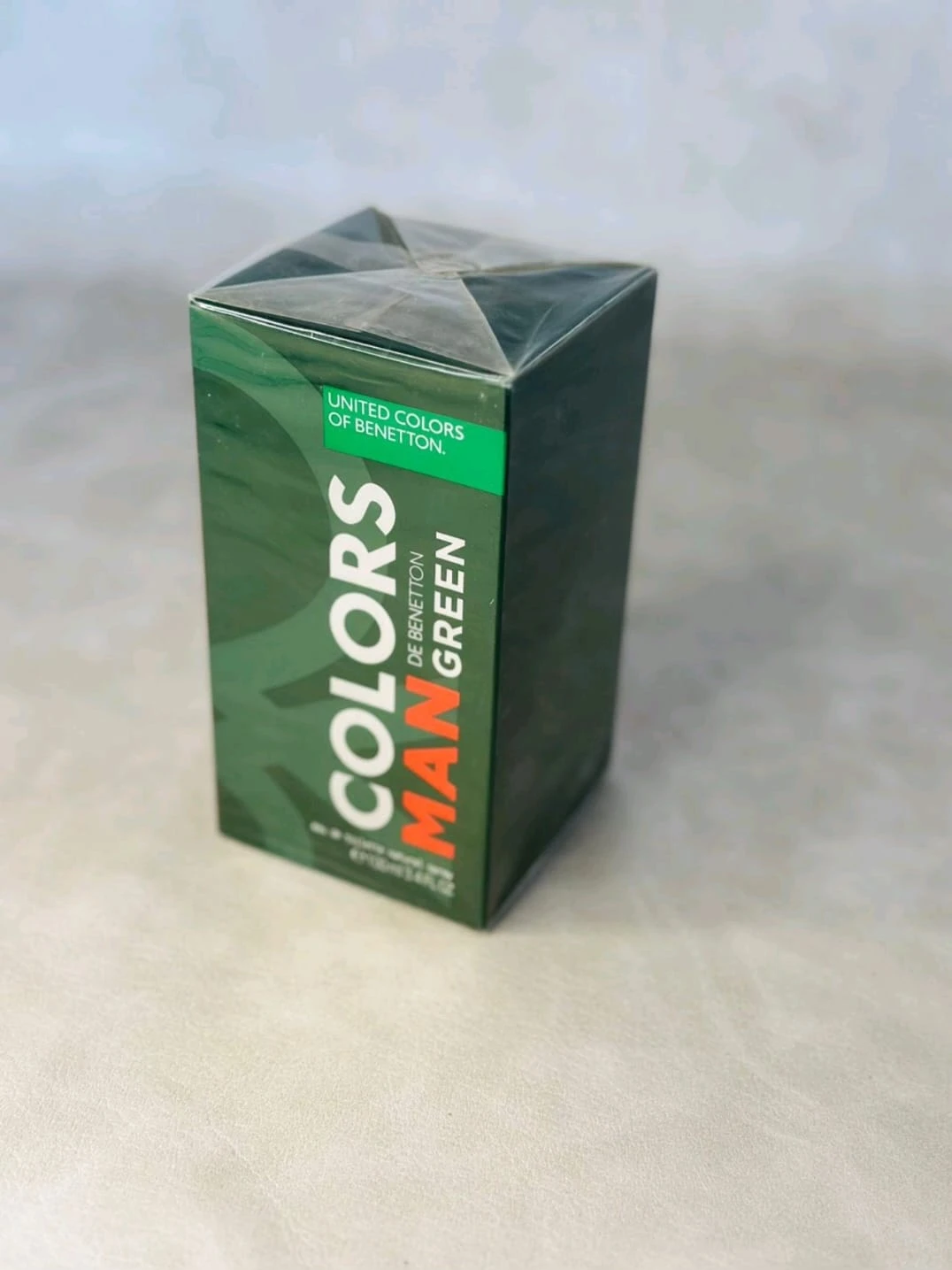 Color man green UCOB