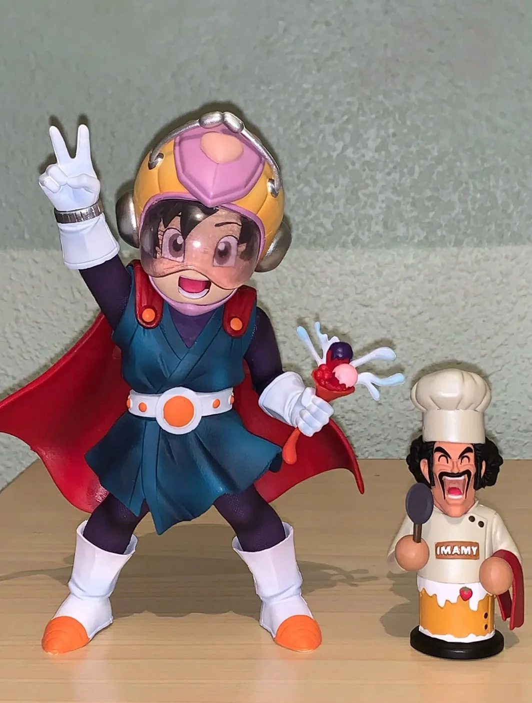 Pan Saiyaman + Mr Satán (RÉPLICA)
