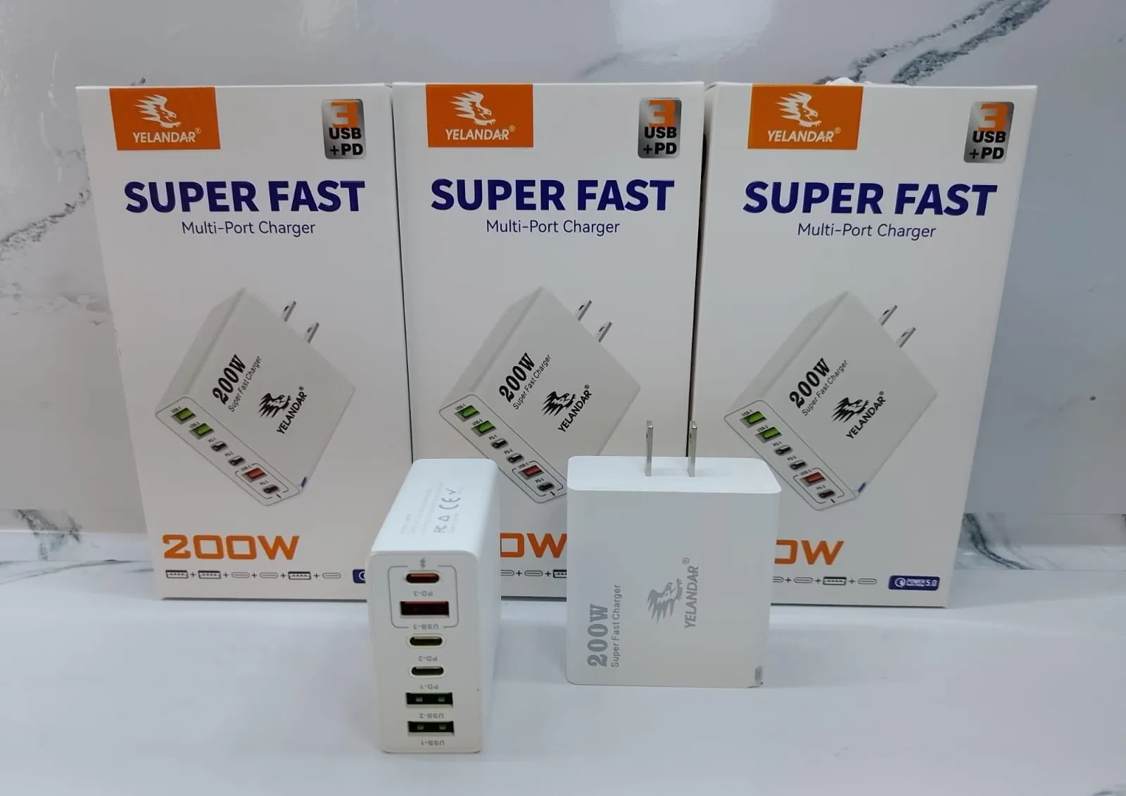 Cargador Yelandar super Fast de 200W varios puertos incluye cable 