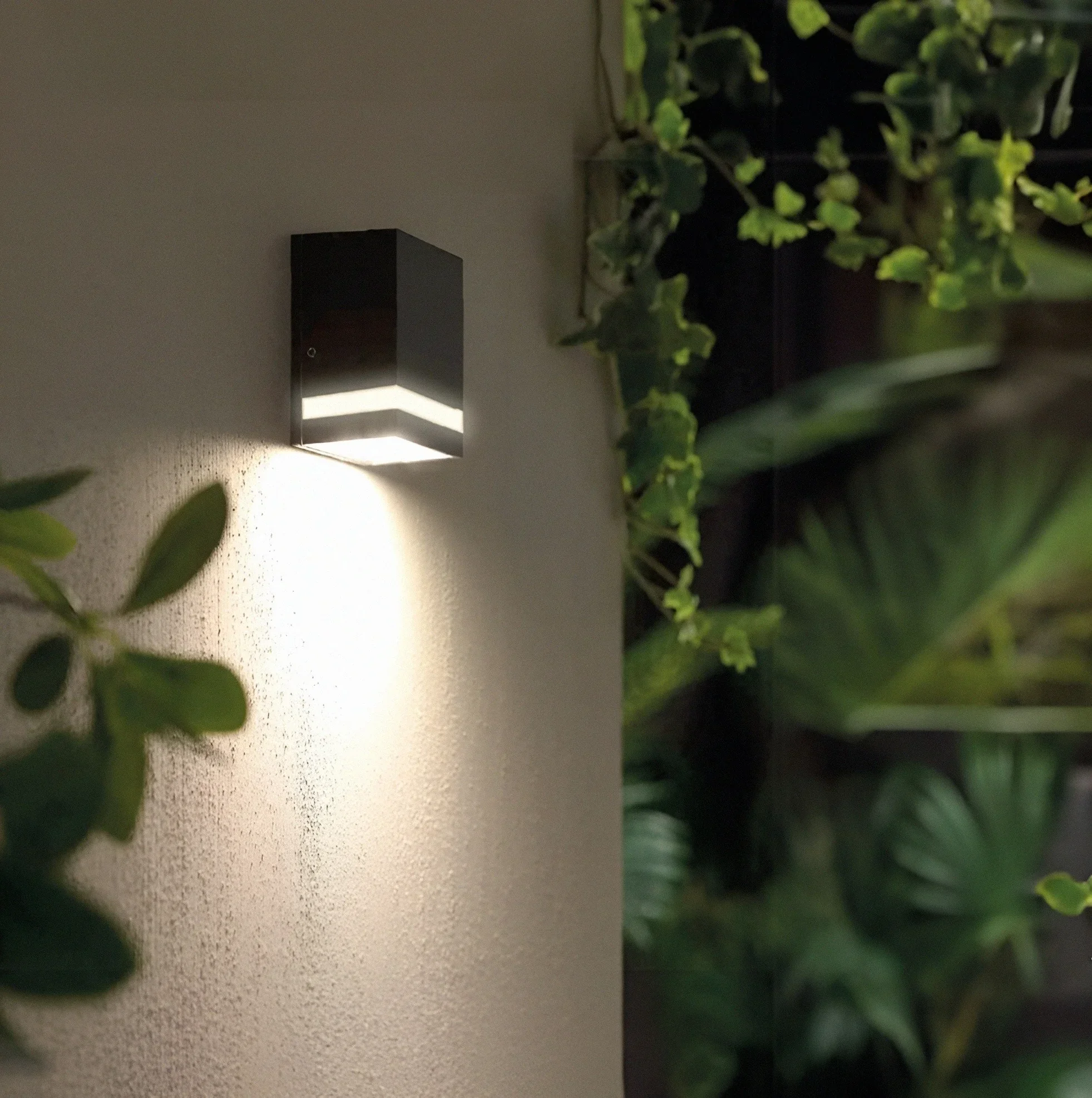 APLIQUE LED ANTAR SINGLE SQ 9W LUZ CALIDA 3000K 2