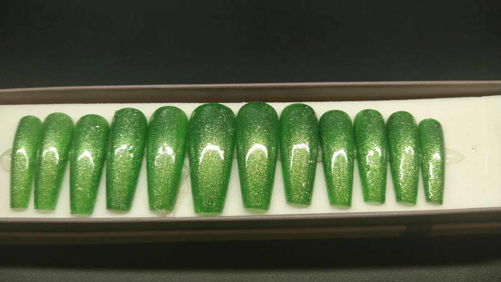 Uñas brillos 3
