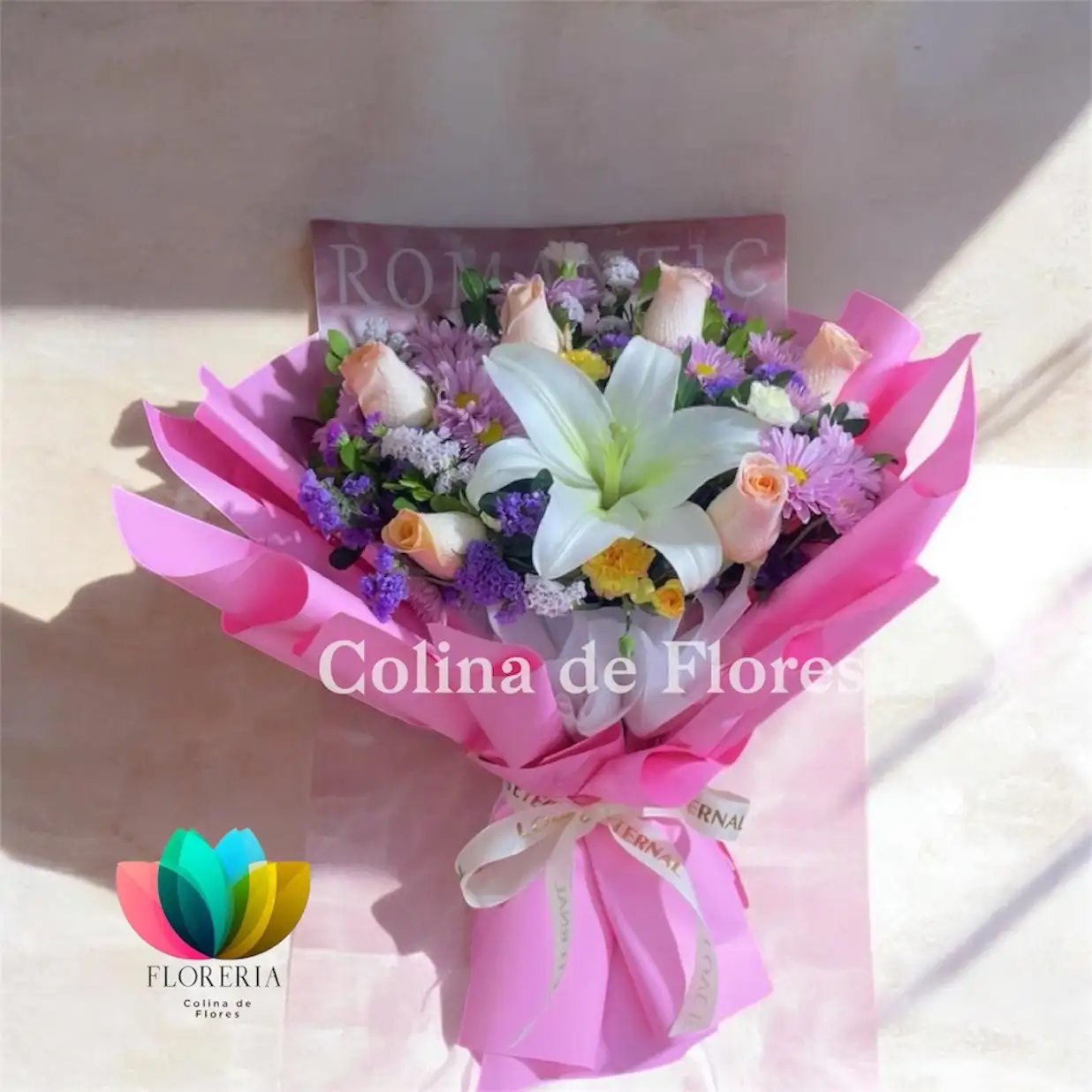 Buquet lirio y rosas