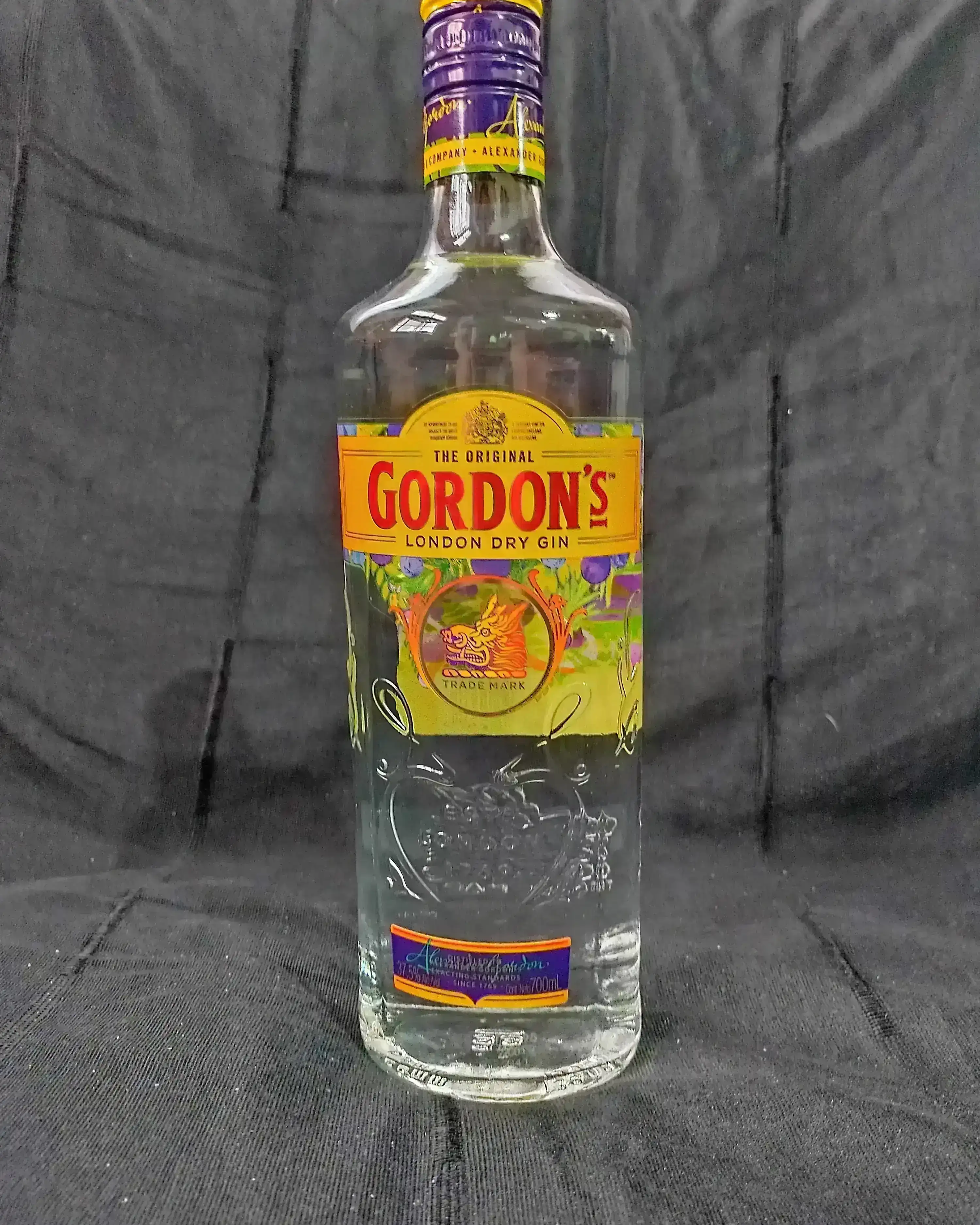 GORDON'S GIN x 700cc.