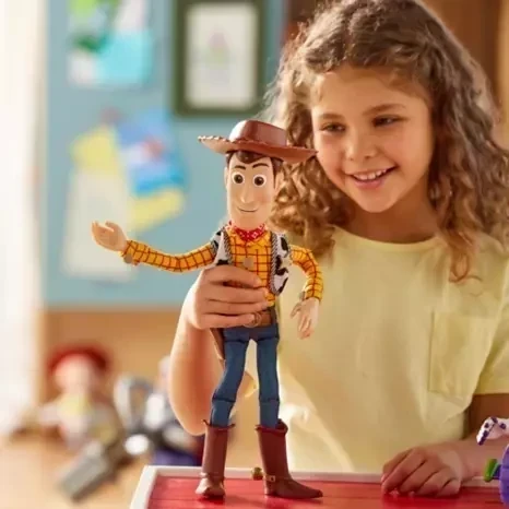 Figura de acción interactiva parlante de Woody 2