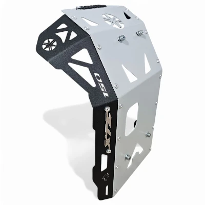 AC Xtz 150 pechera color acero gris con laterales negros y logo 3d en negro ML