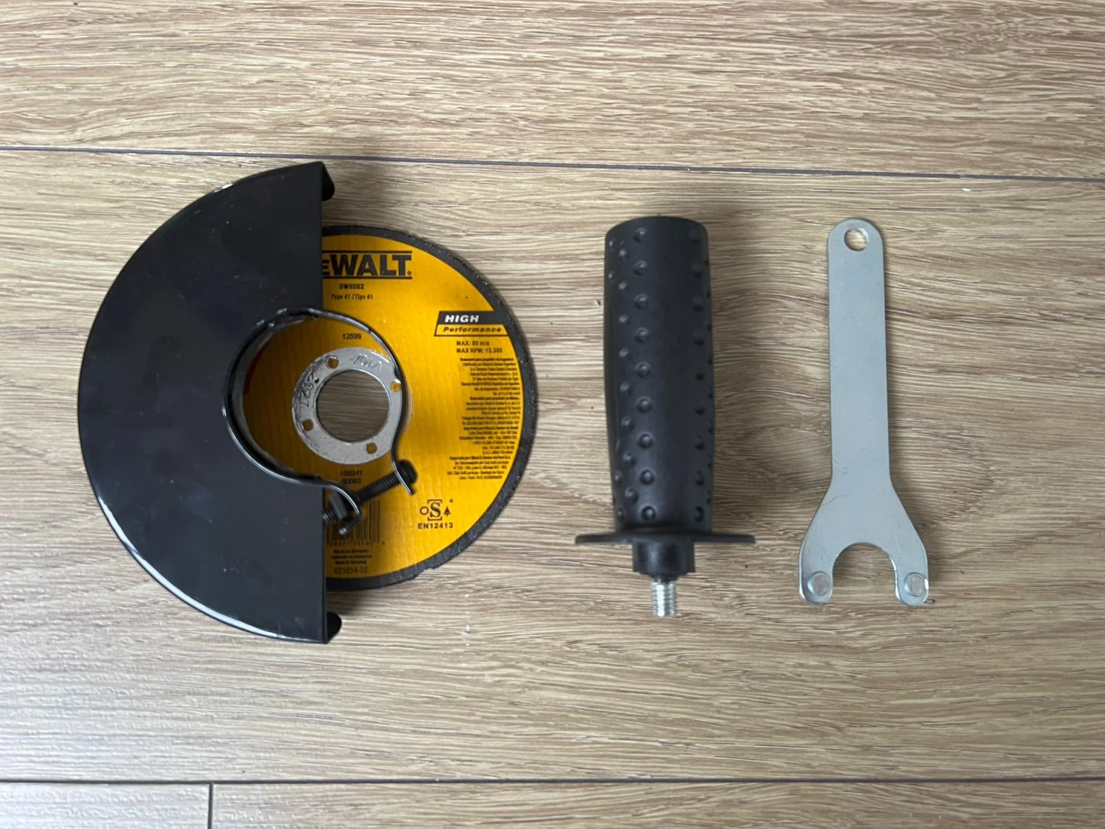 Pulidora Dewalt Cola raton  3