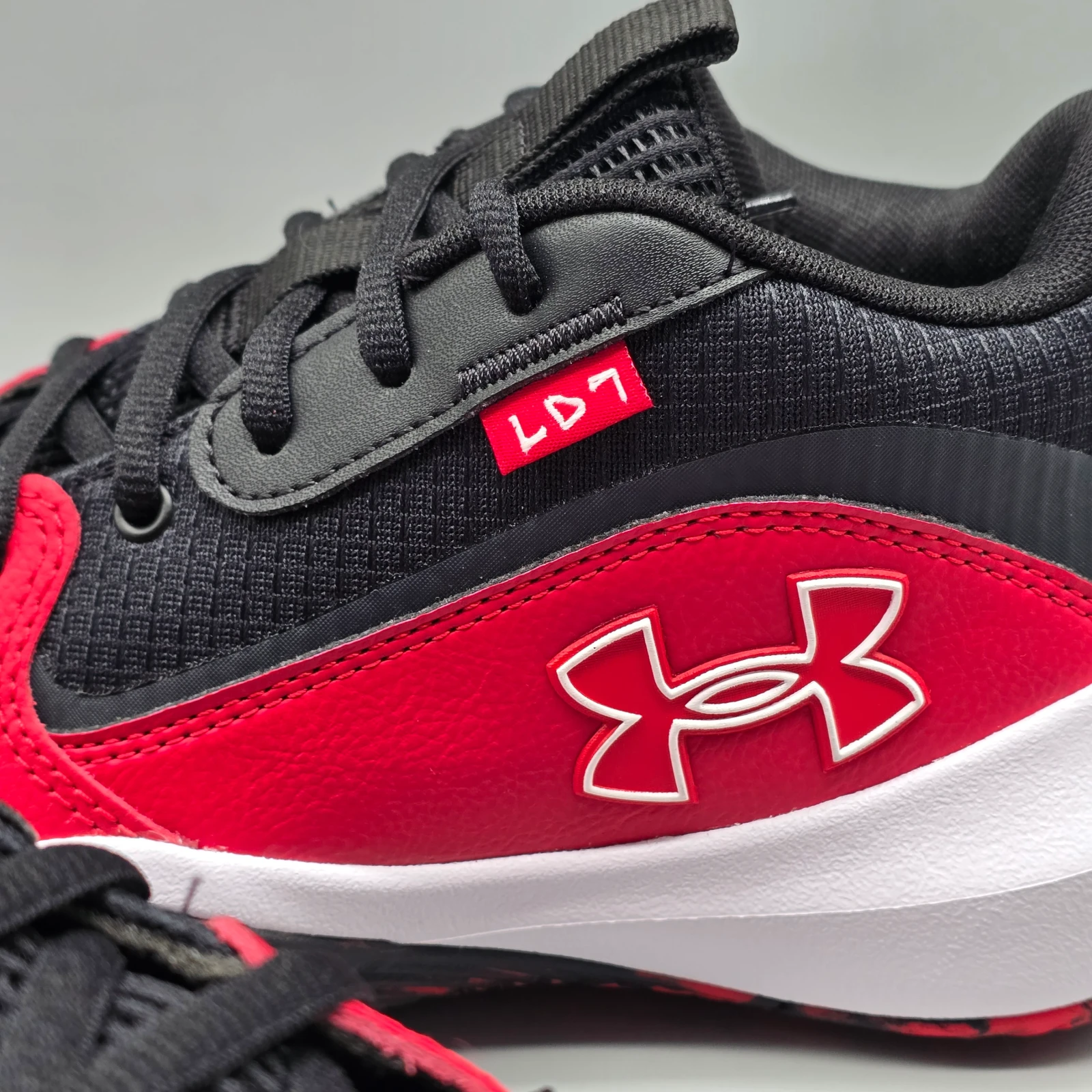 ZAPATILLAS UNDER ARMOUR LOCKDOWN 7 6