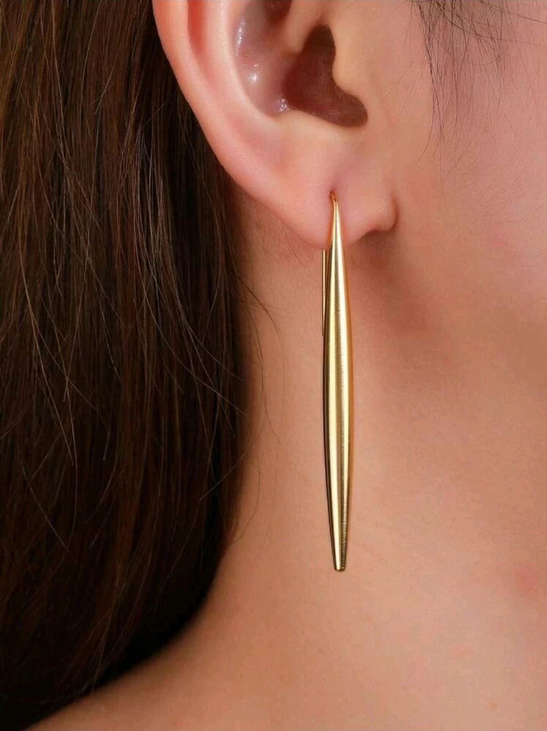 Aretes minimalista de acero inoxidable 