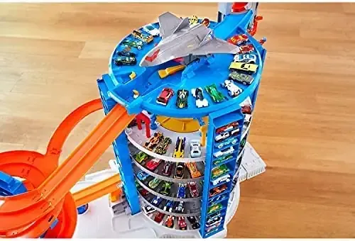 Hot Wheels Super Ultimate Garage 4