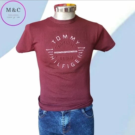 Playera CH cuello redondo 6