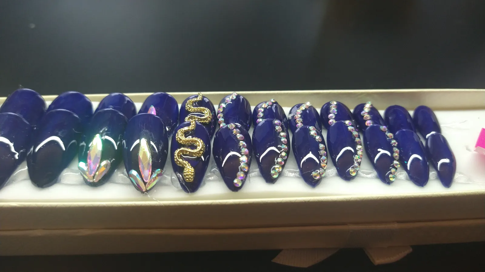 Uñas vibora 4