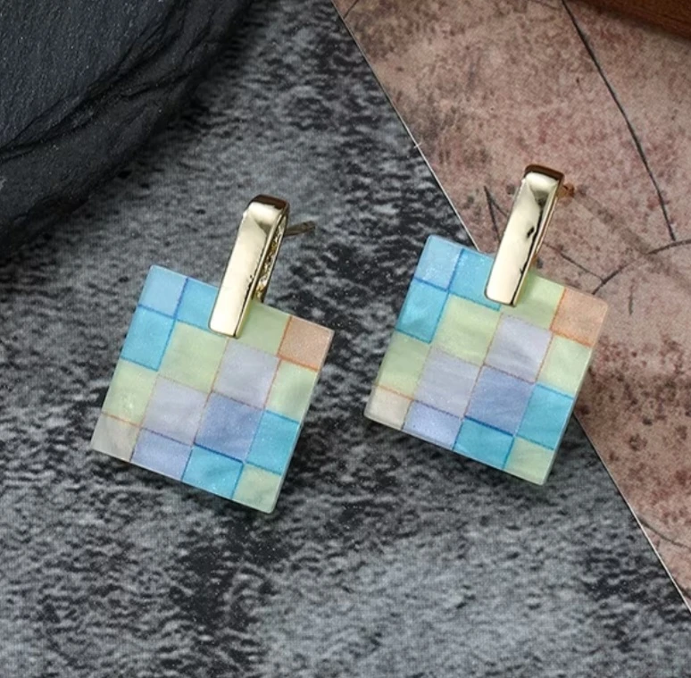 Aretes