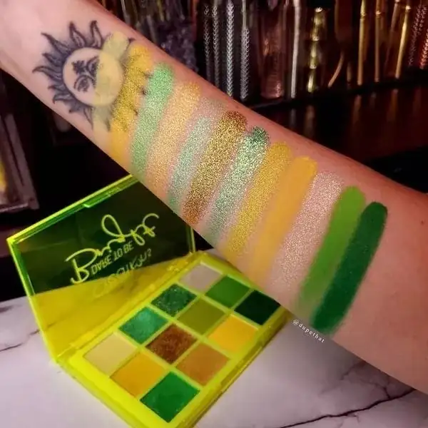 Paleta neón tonos verdes - ''Boujee'' x Beauty Creations 2