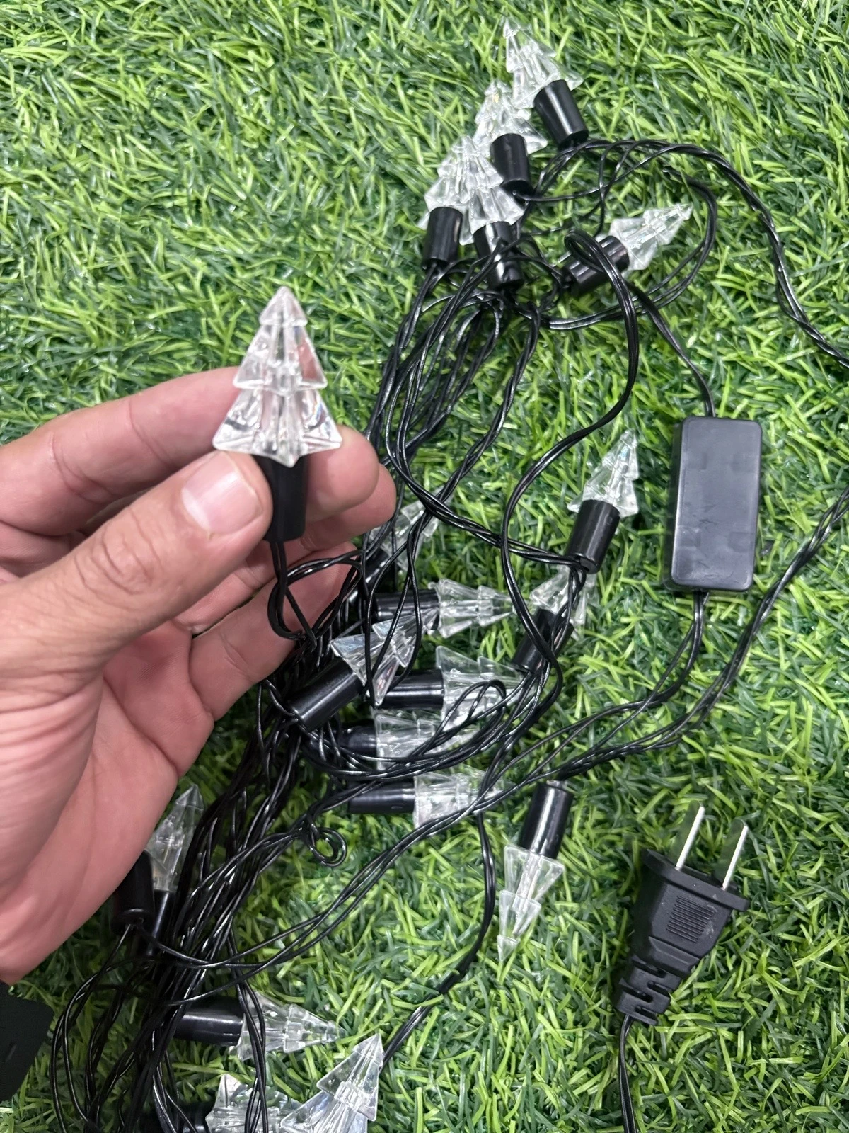 Luces navideñas con forma de pino 5 metros. conexion directa a corriente.  2