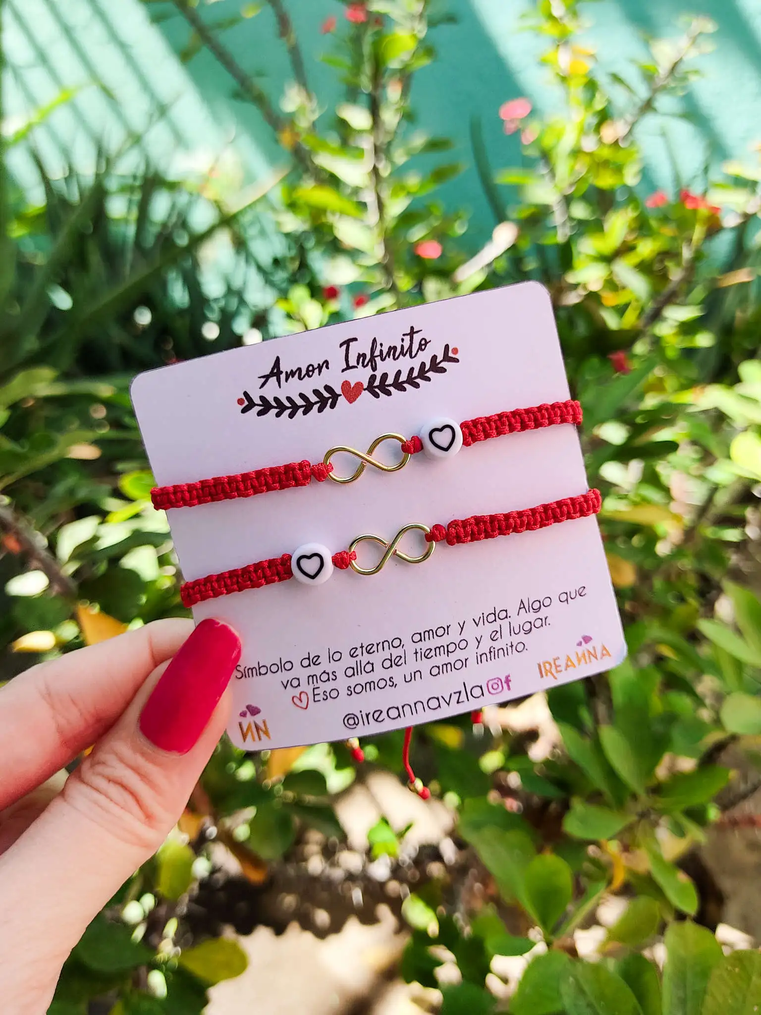 Pulseras infinitos tejidas