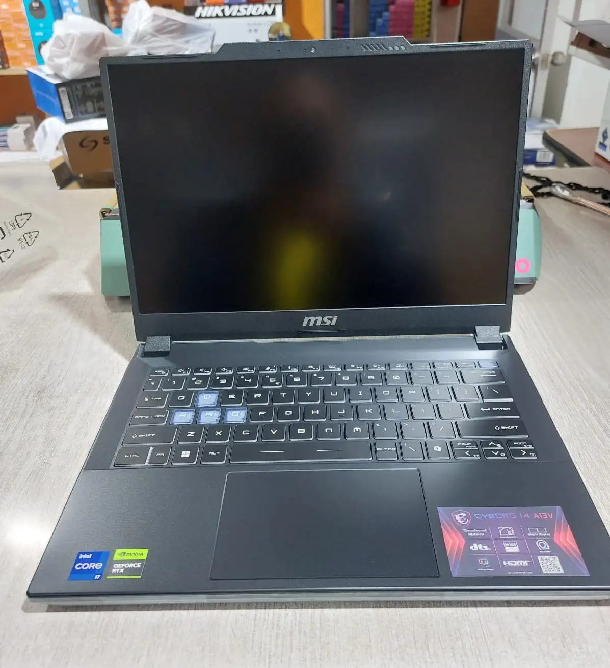 LAPTOP MSI CYBORG A13 2