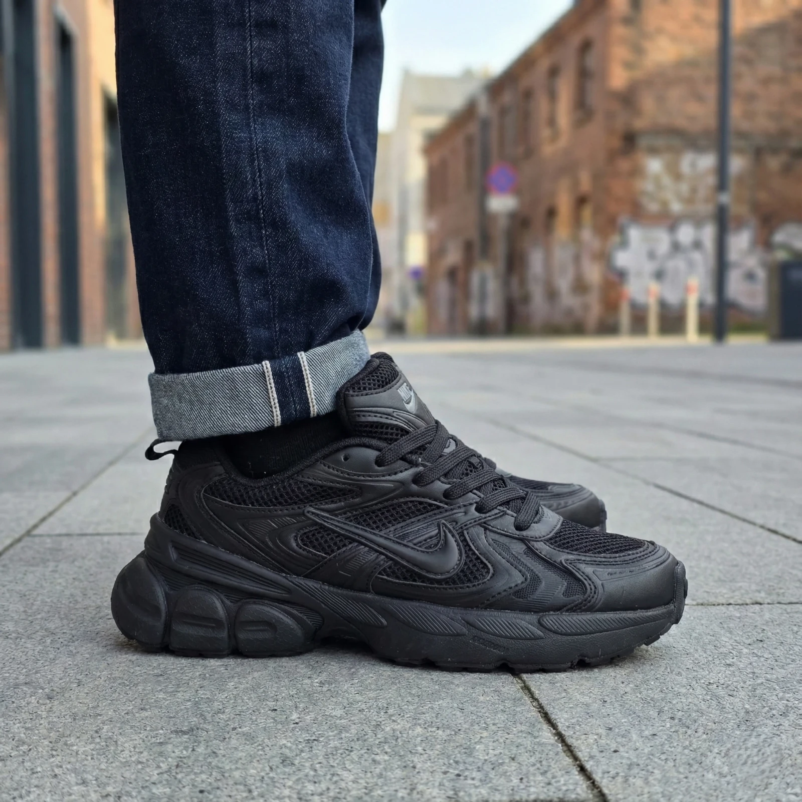 NIKE INITIATOR (RÉPLICA 1.1)