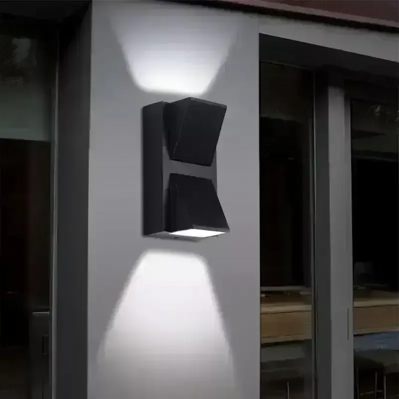 APLIQUE LED NEGRO CORBATIN 6W 6500K