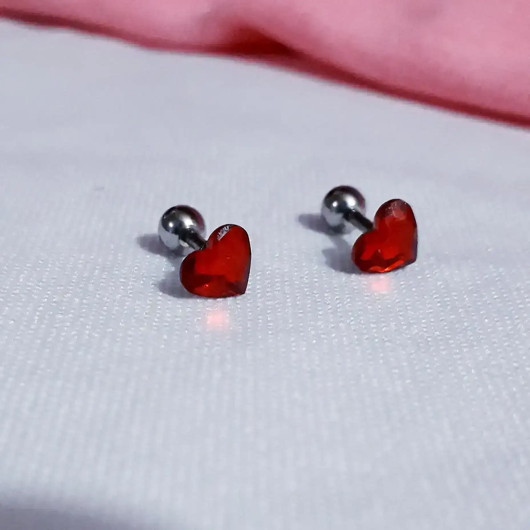 Piercing para helix cristal rojo
