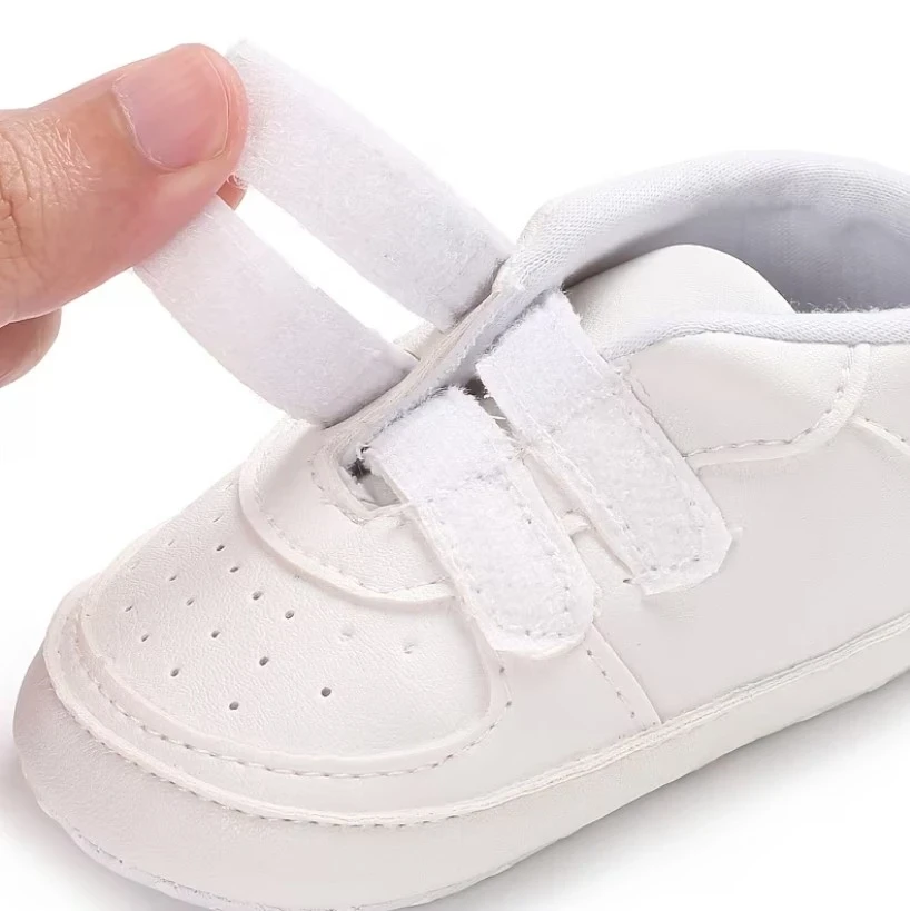 ZAPATITOS BLANCOS NIÑOS 2