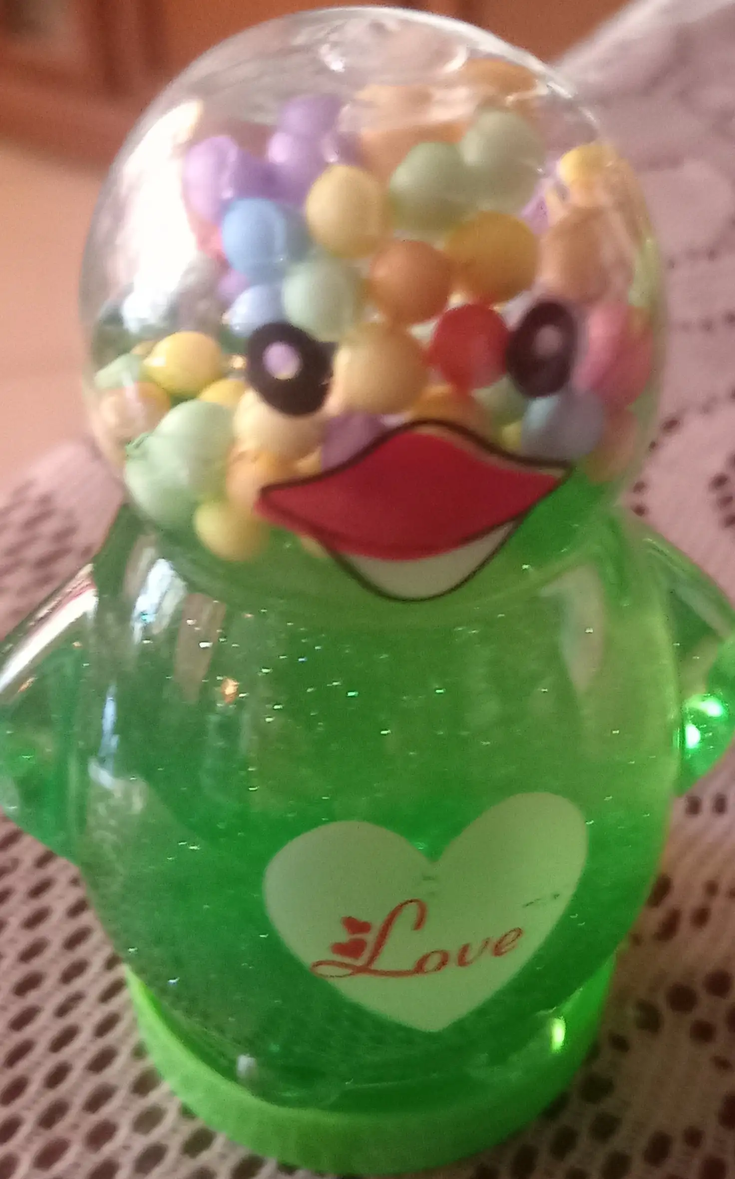 Slime didáctico chico en bote de pingüinos colores con bolitas unicel 7.5 cm