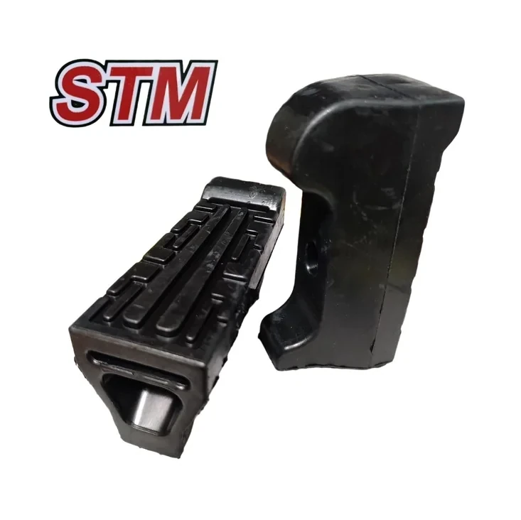 GOMA POSAPIE DEL.YAMAHA 125 YBR (CH) [STM] -30203