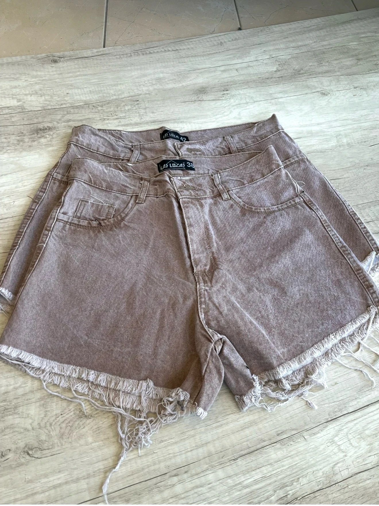 SHORT LAS LOCAS