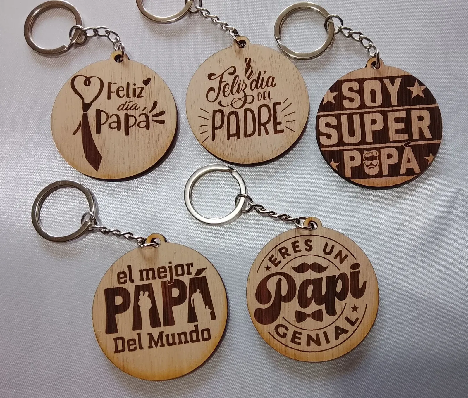 Llavero madera pack por 10 unidades  4