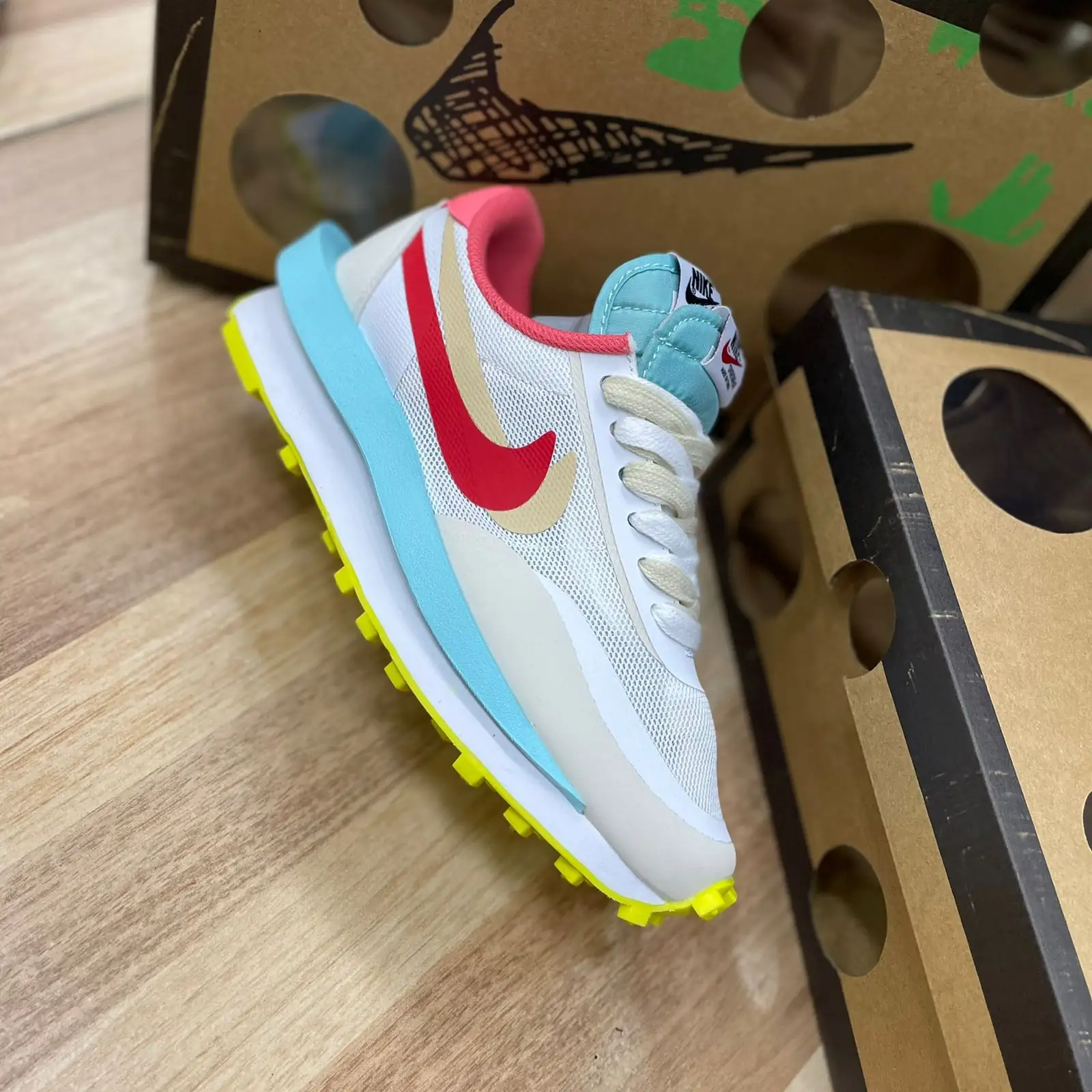 NIKE SAM  3