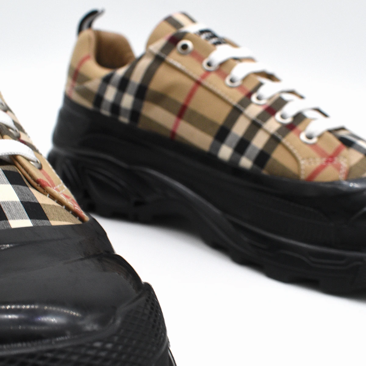 Burberry Arthur Archive Check Beige 2