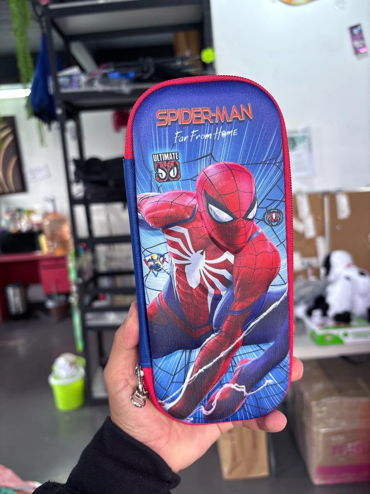 Lapicera Cartuchera Rígida 3D 1 Compartimento (Modelos Variados: Spider-Man y Demon Hunters) 2