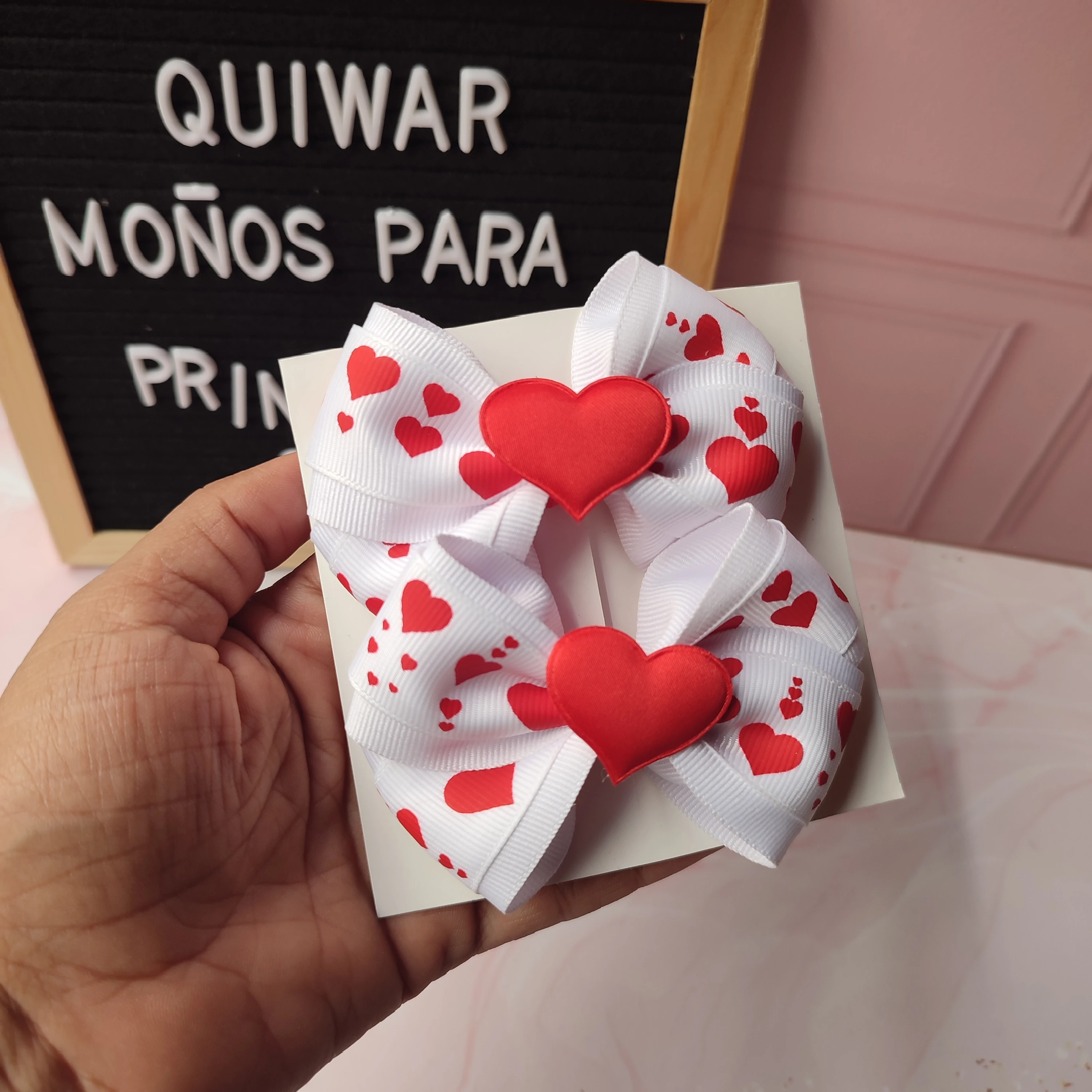 Par lazos Raquel amor y amistad blanco con cinta de corazones, centro de corazón 