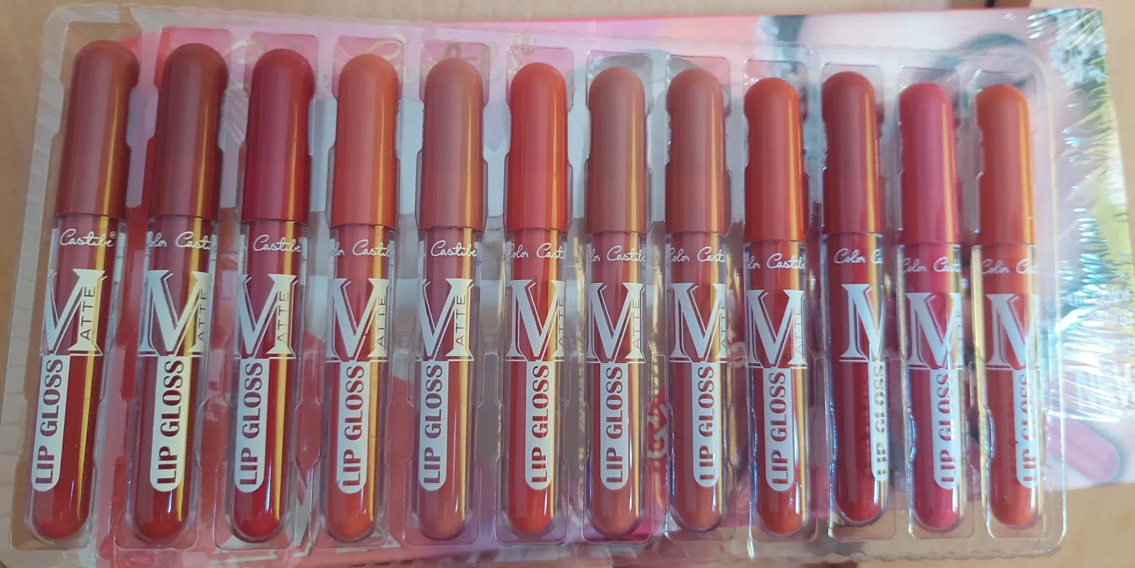 Labial matte