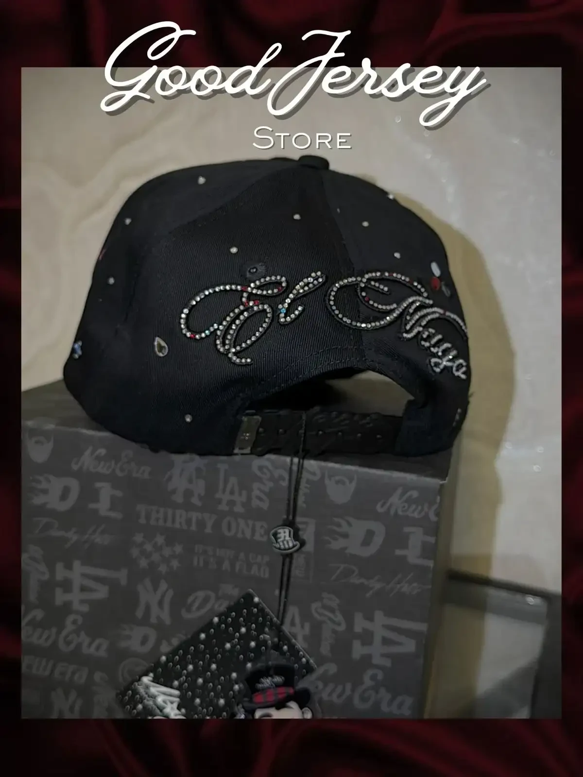 31 Hats Mago Universe 3