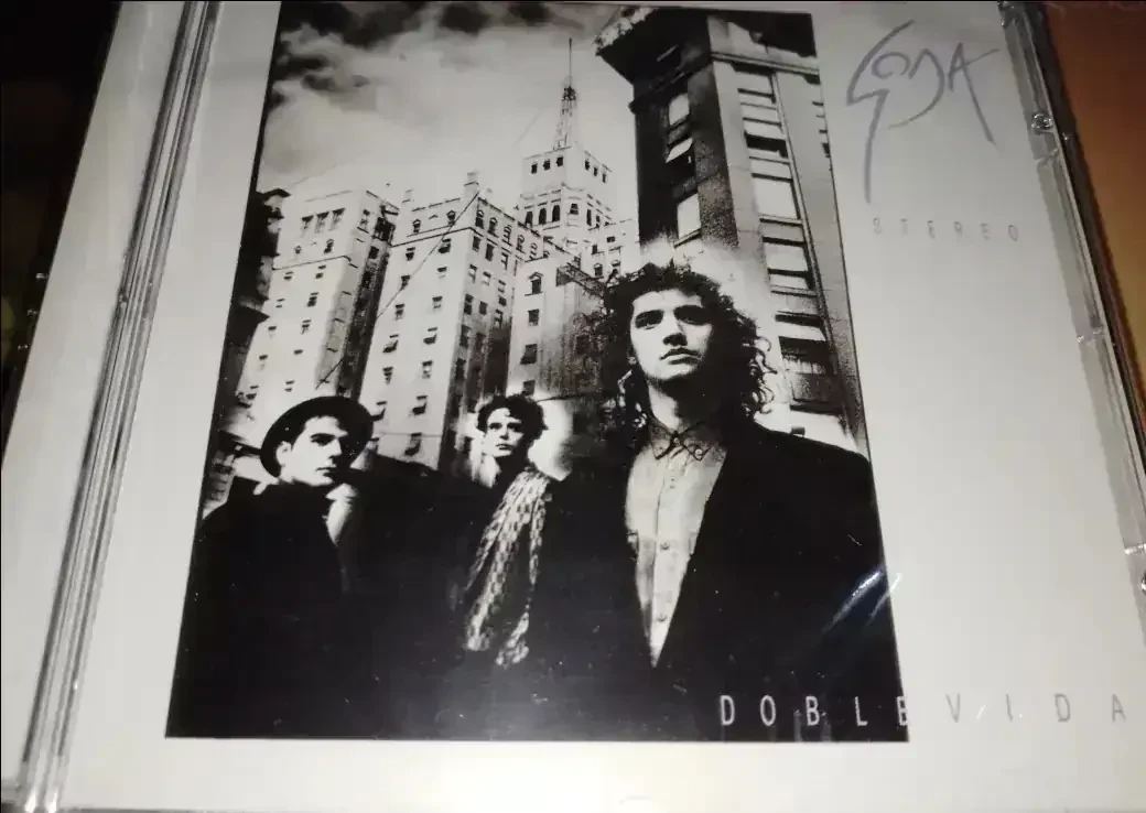 Soda Stereo - Doble Vida (ARGENTINA)