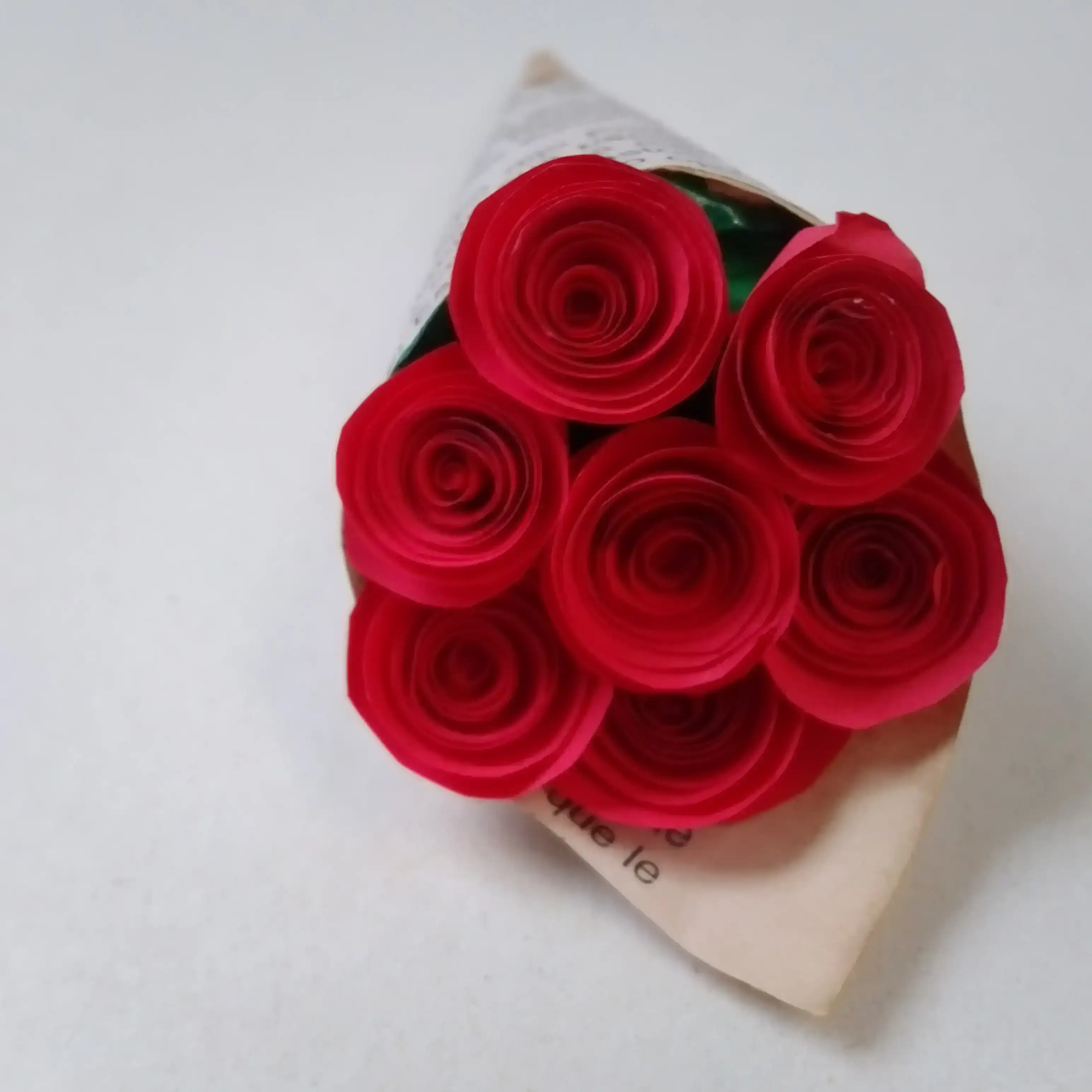 Mini ramo de rosas rojas