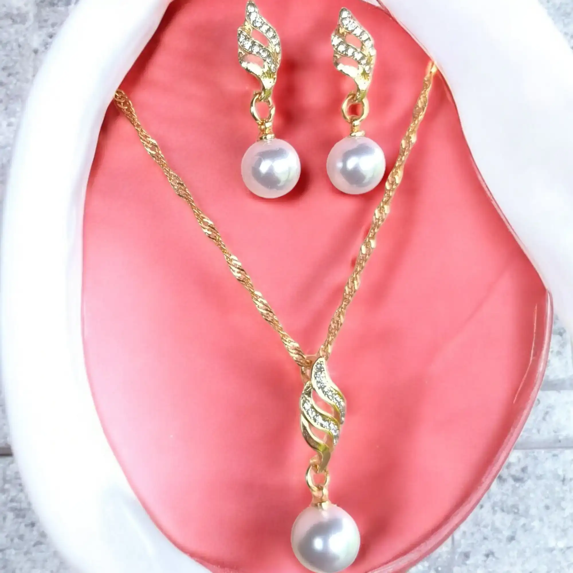 Set aretes y collar de perla 