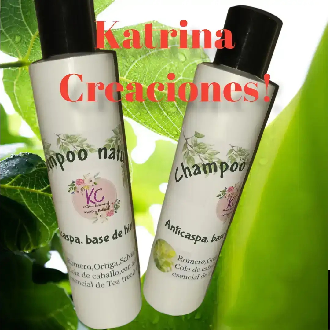 Shampoo líquido natural base de hierbas anticaspa.