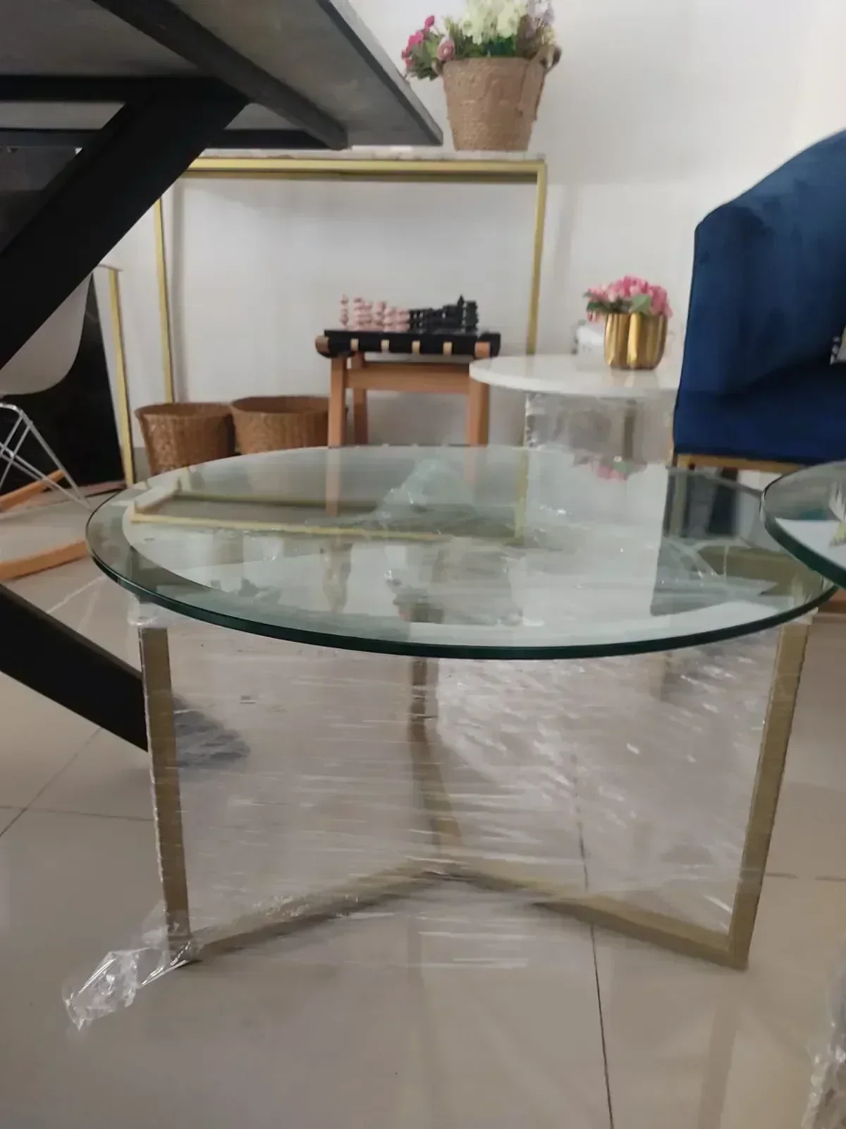 Juego de mesas Cristy  con cristal 60 y 40 3