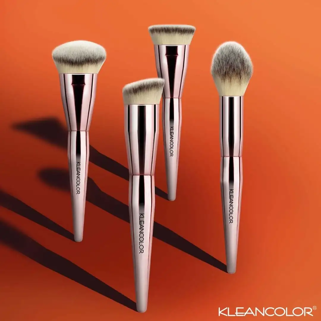 Stop & Smell the roses: Set de 4 brochas 
