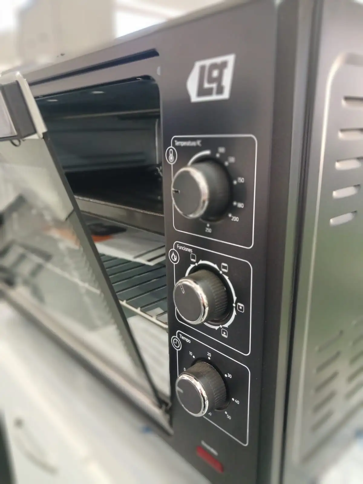 (Cod 1037) Horno eléctrico lusqtoff 3