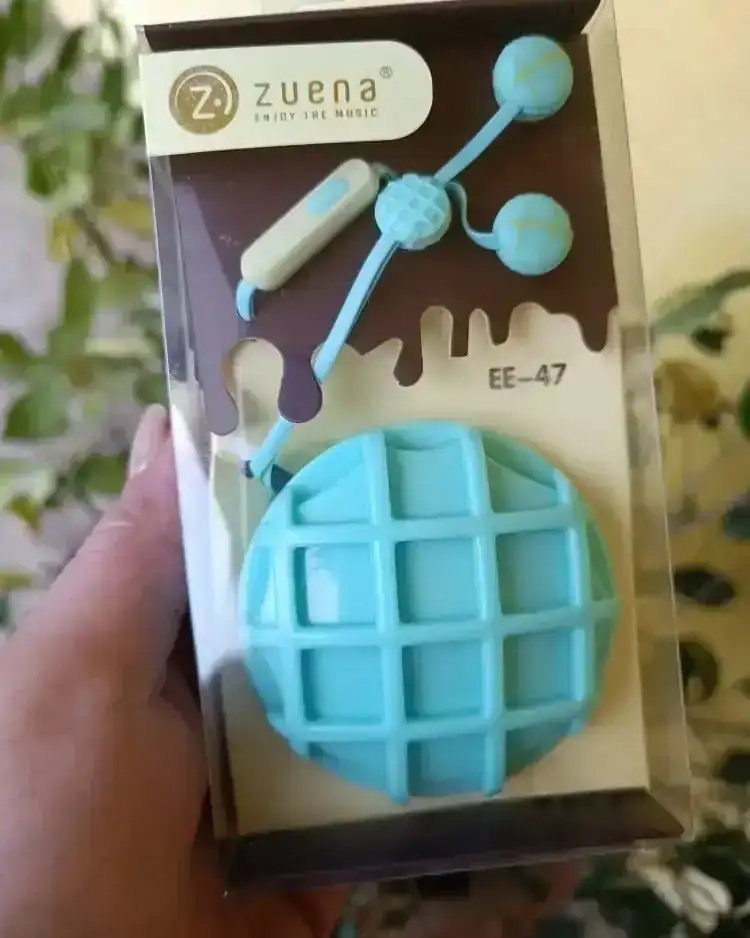 Auriculares con estuche 2