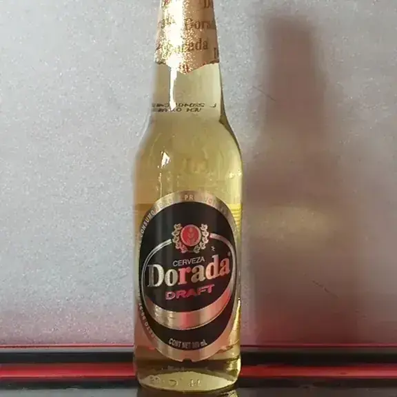 Cerveza dorada draft de 12 onza 