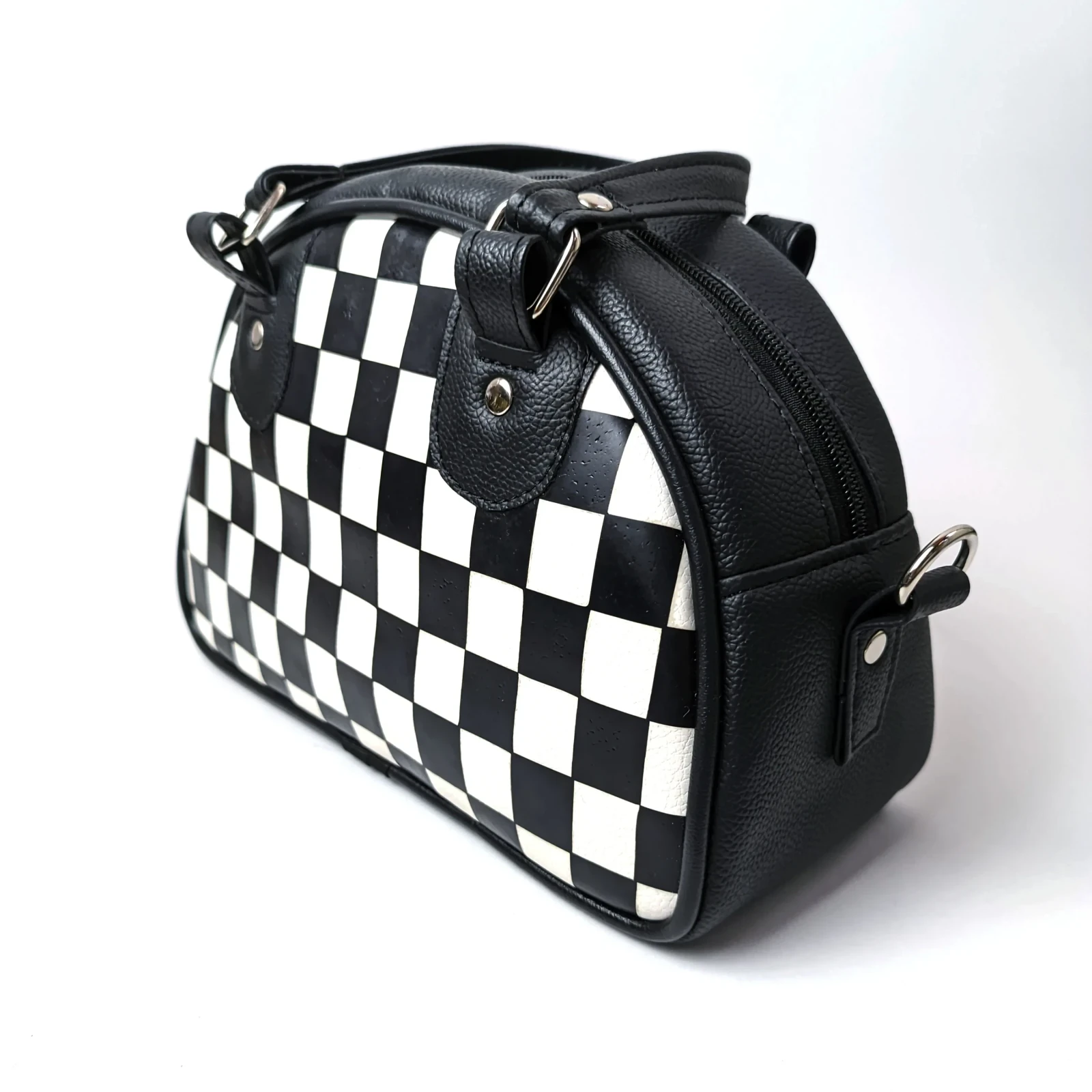Bolso pequeño cuadros blanco con negro 2