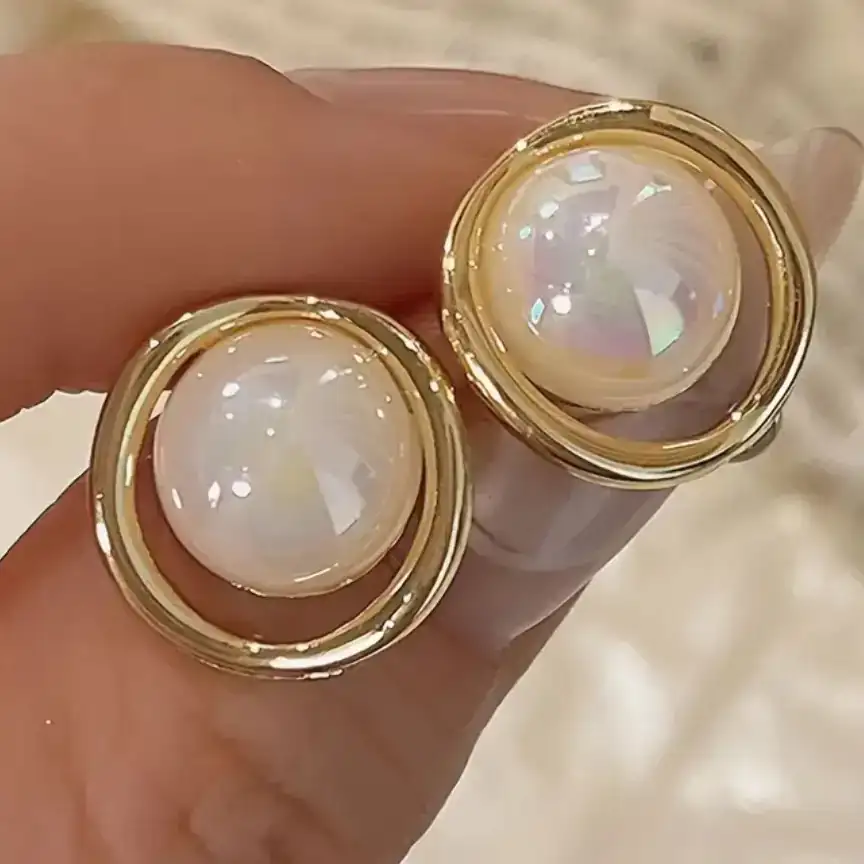 Aretes boton con perla 
