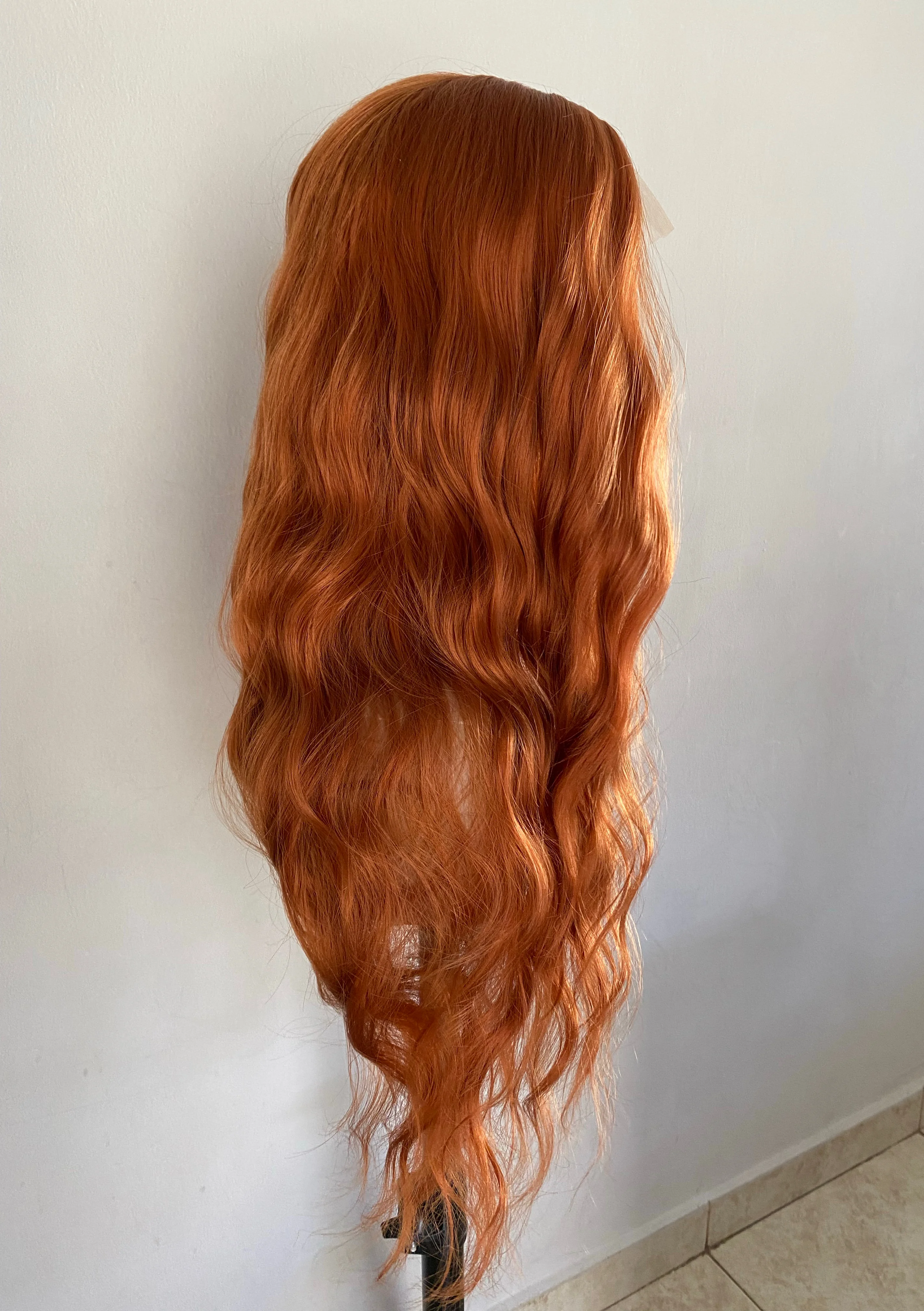 Peluca cobriza 26” 4