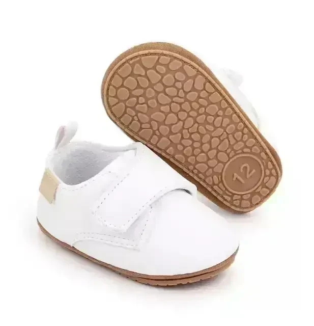 ZAPATITOS BLANCOS  3