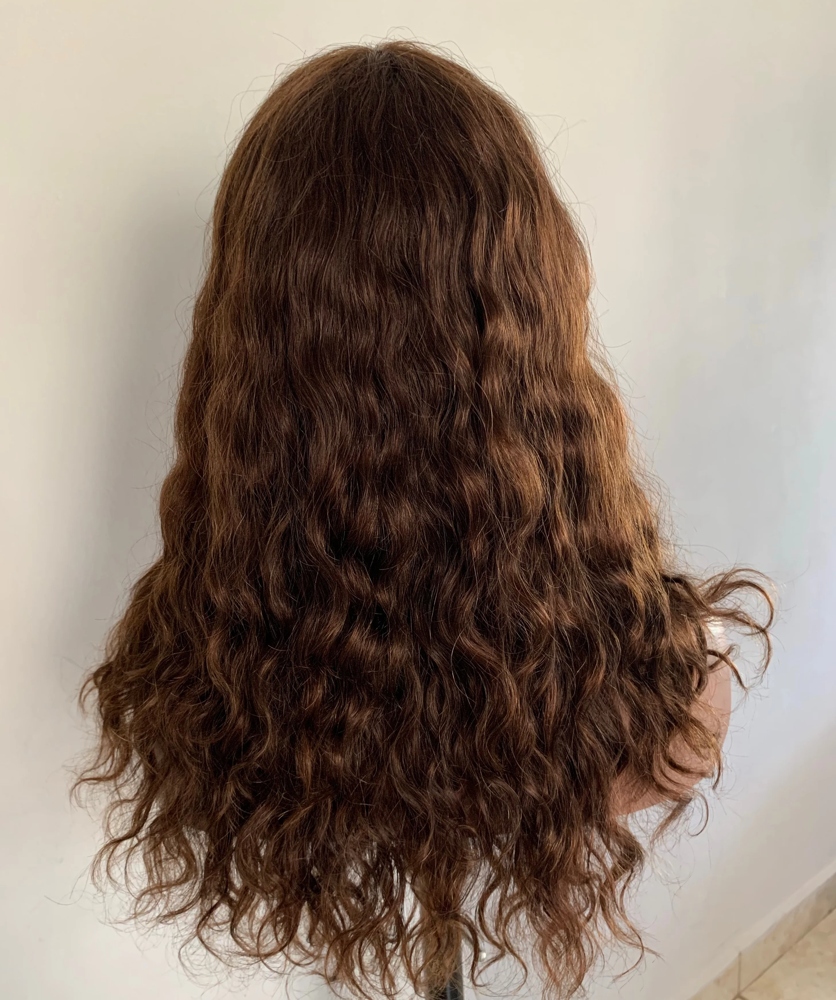 Peluca Brown #4 16”  3